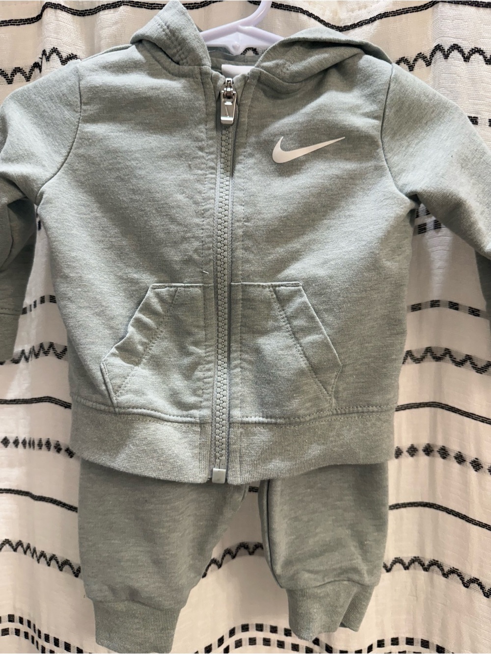 Nike Kids Sage Green Hoodie & Jogger Set - Light Green